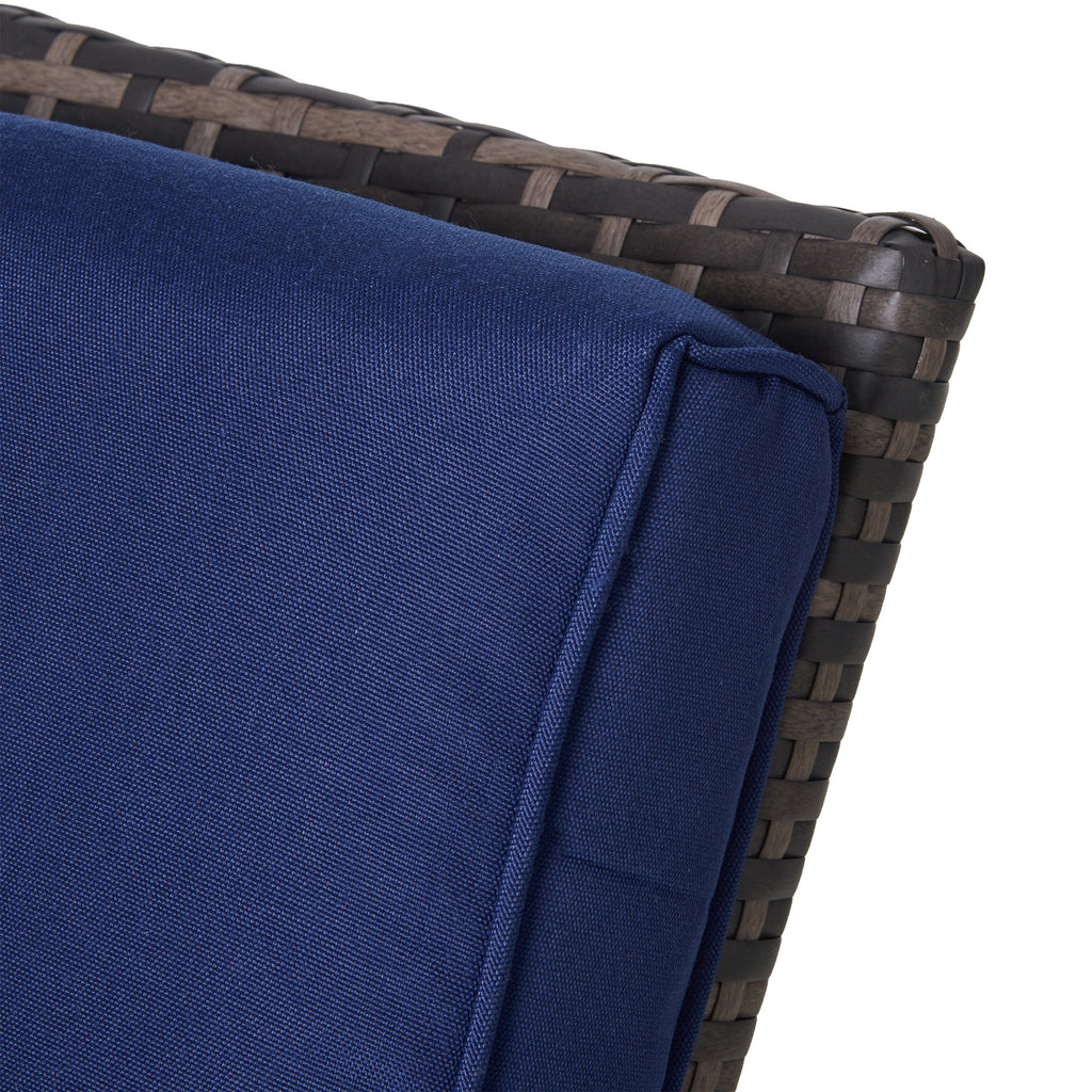 Outdoor Recliner Chair with Cushion